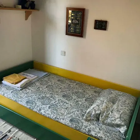 Ideal 3-floor Maisonette Next To The Sea Дом отдыха