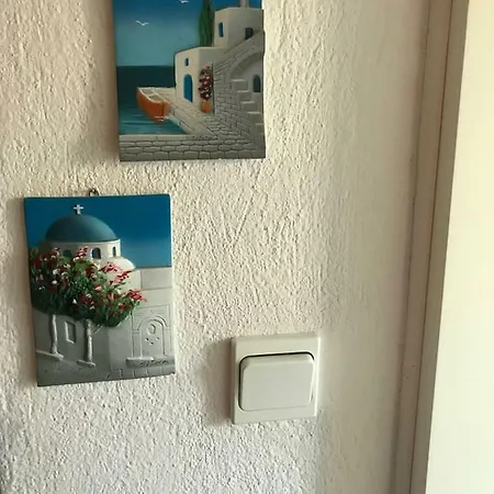 Ideal 3-floor Maisonette Next To The Sea *